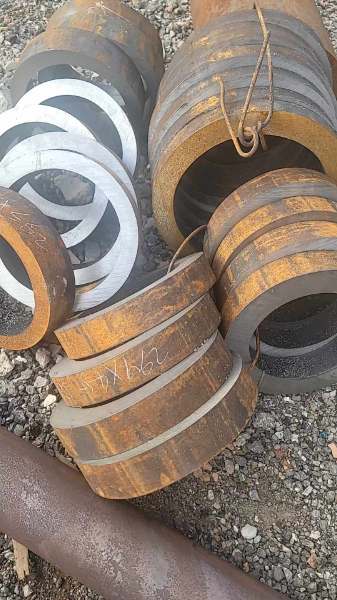 15crmoG无缝管 12cr1movG无缝管 电厂用工业热轧圆管无缝管