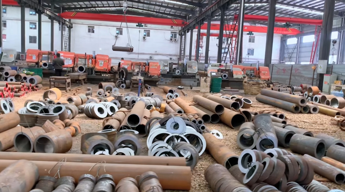 42crmo厚壁无缝管供应定尺切割下料