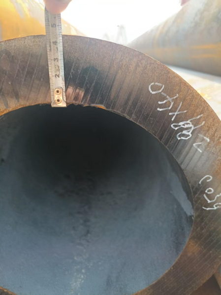 42crmo无缝钢管价格锯床切割机定尺加工的产品参数